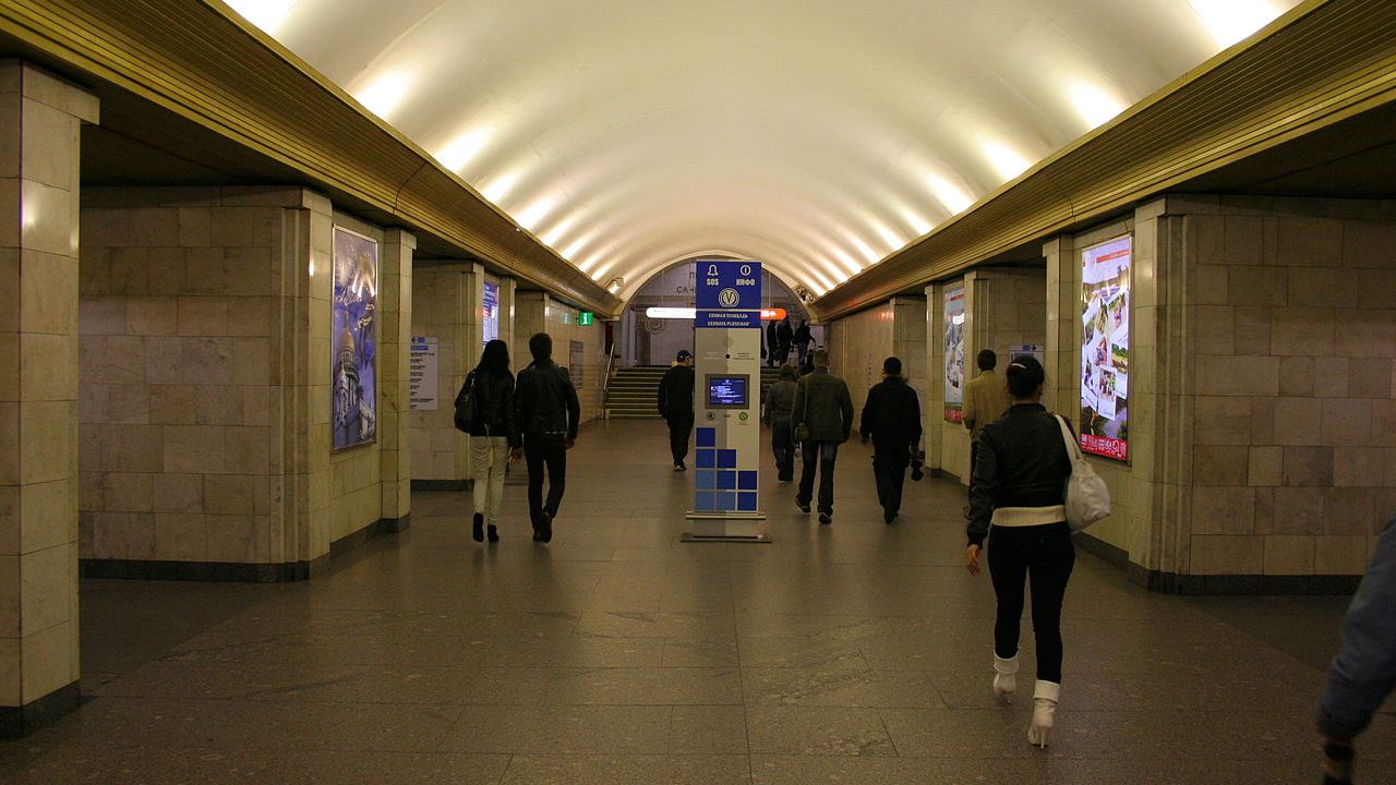 Станция Сенная площадь Петербургского метрополитена