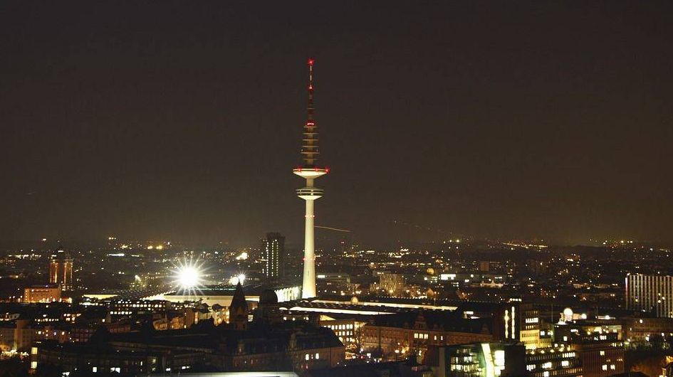 Гамбург, телевизионная башня, ярмарка