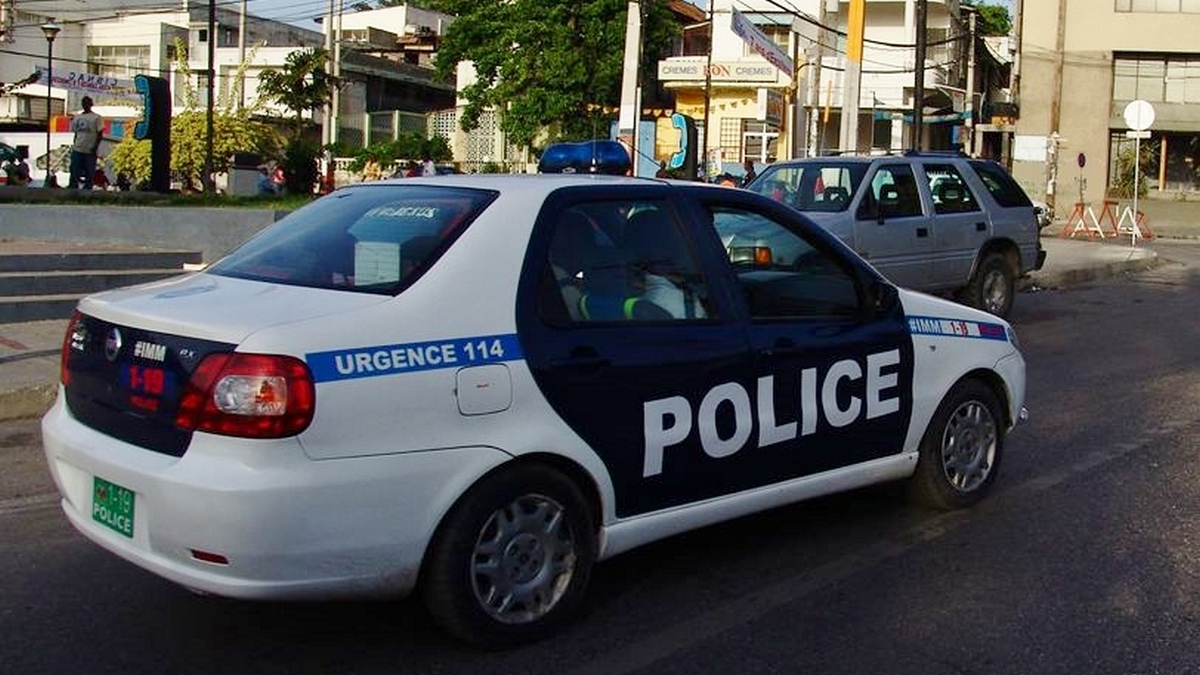 Полиция в Порт-о-Пренс. Гаити