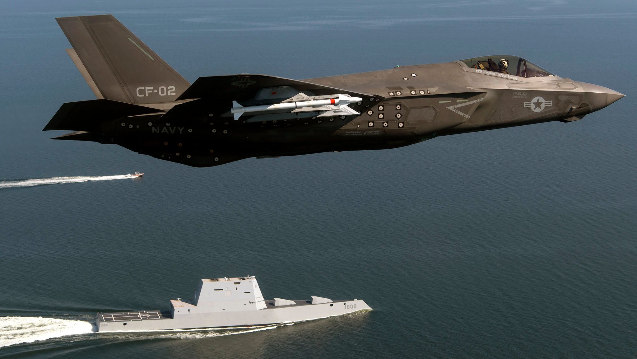 F-35 Lightning II и USS Zumwalt