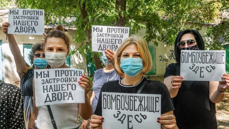 Пикет жителей «Полкушки» в Ташкенте против сноса бомбоубежища
