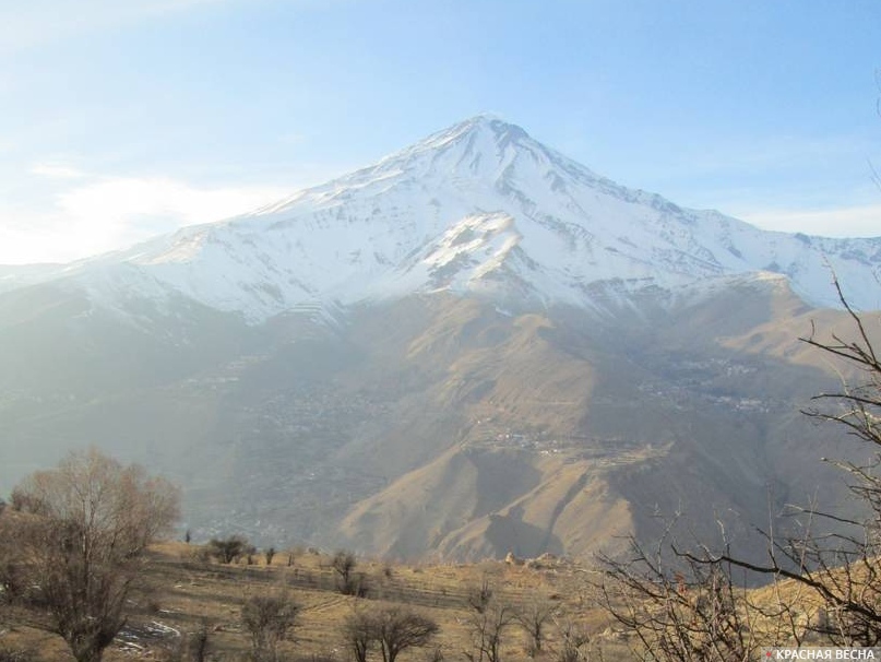 Гора Демавенд. Иран