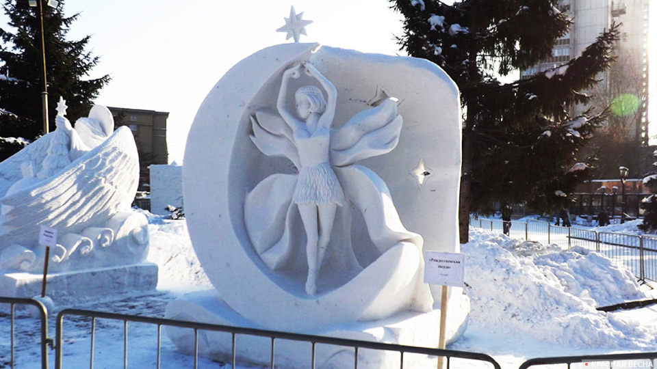 XXI Сибирский фестиваль снежной скульптуры. Скульптура «Рождественская звезда»