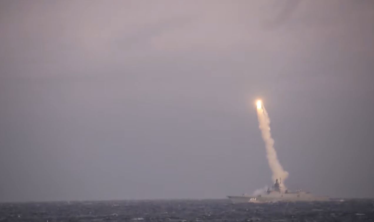 Запуск ракеты «Циркон» с фрегата «Адмирал Горшков»