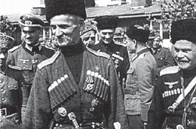 Казаки генералы Науменко и Шкуро в 1-й казачьей дивизии. Фото времен Гражданской войны в России.