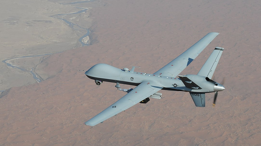 MQ-9 Reaper над пустыней