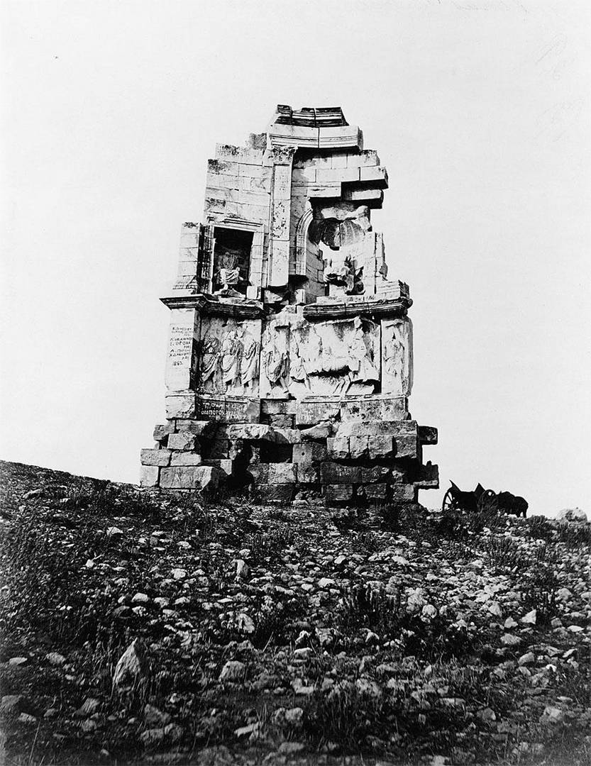 Памятник Писистрату в Афинах (Фото: Библиотека Конгресса США). 1850-1880 гг.