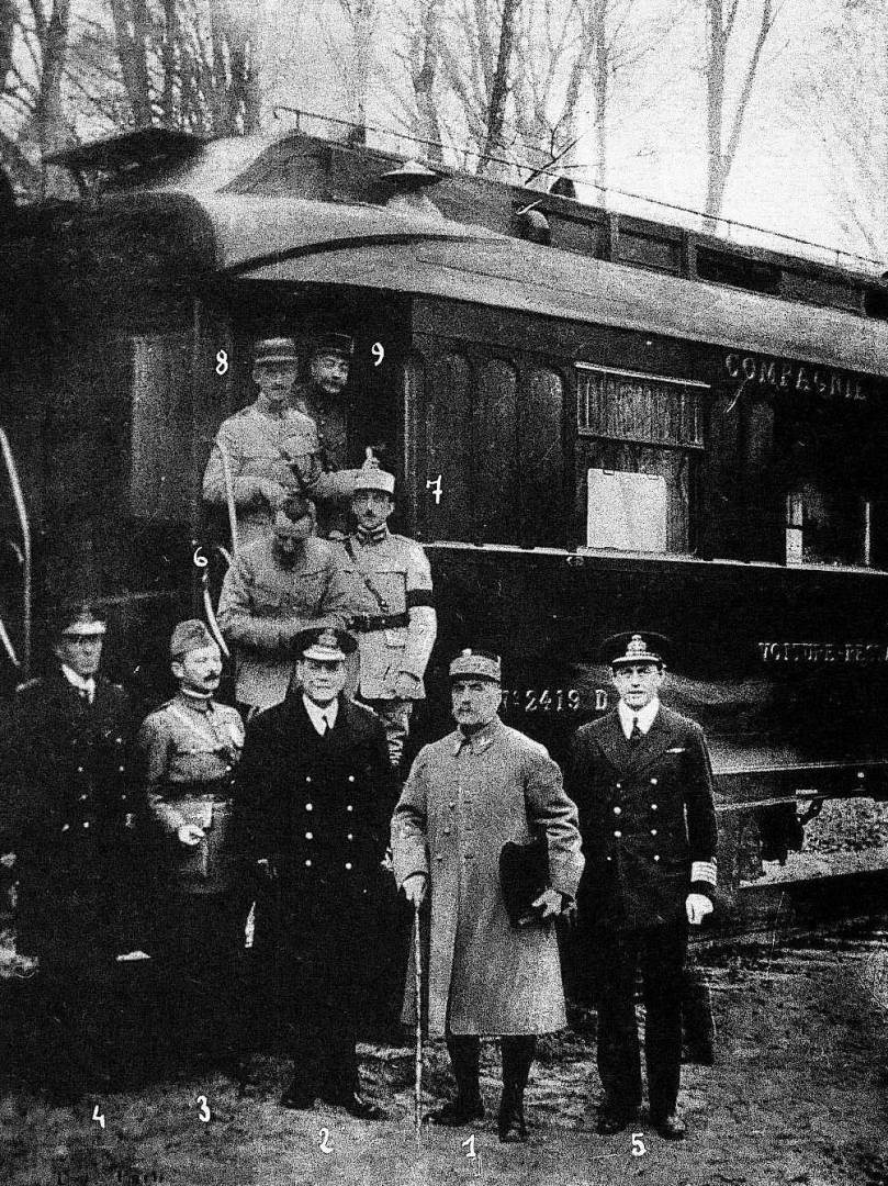 Компьенское перемирие, положившее конец Первой мировой  войне, было подписано 11 ноября 1918 года