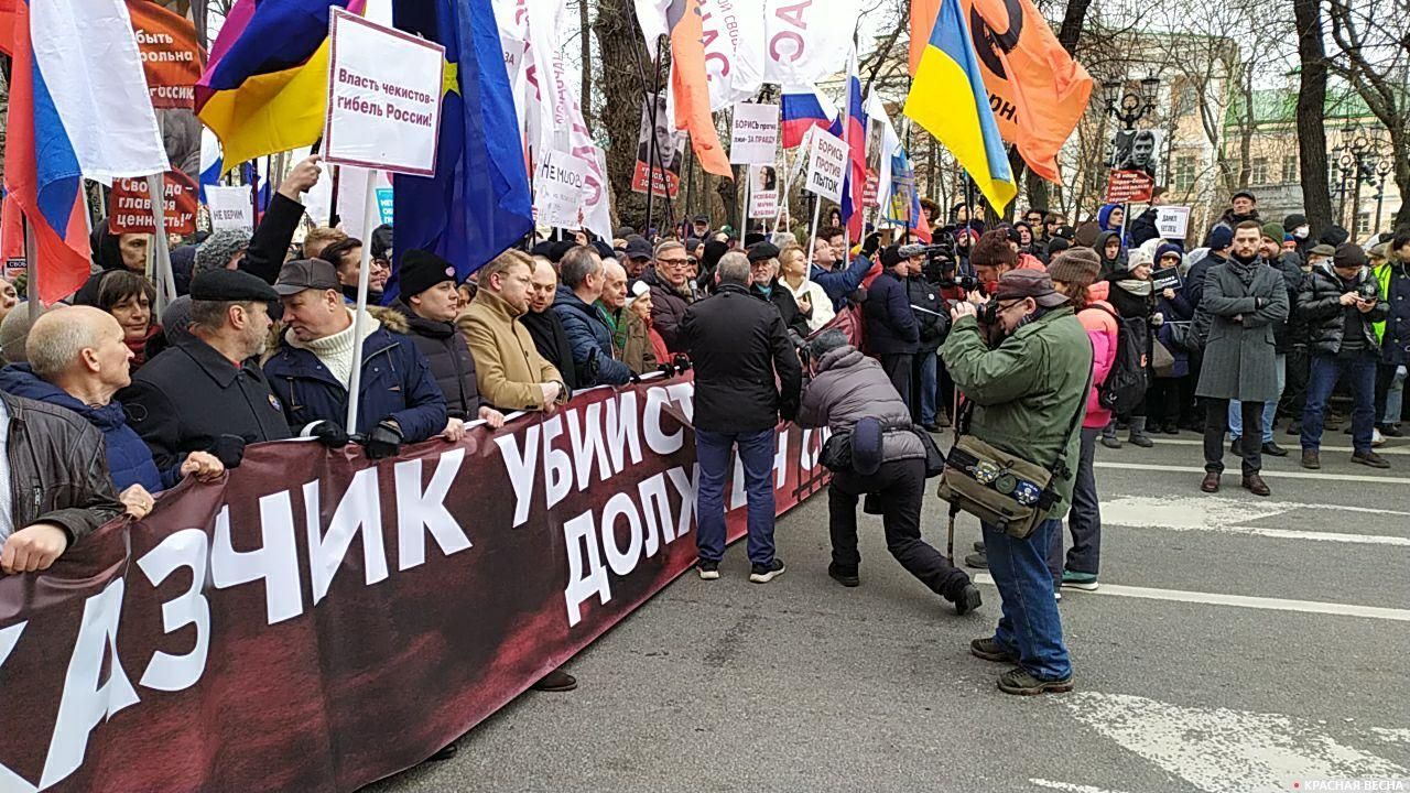 Колонна марша Немцова