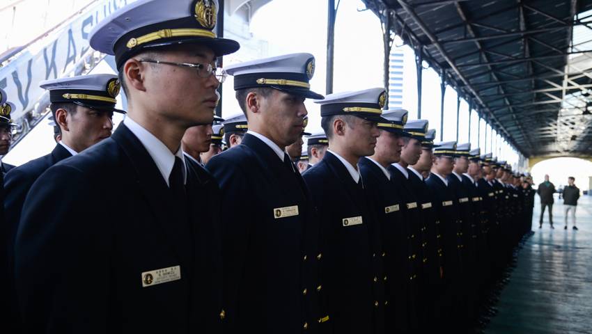 Морские офицеры Японии