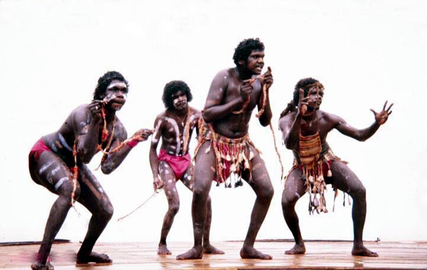 Танцоры-аборигены (1981 год)