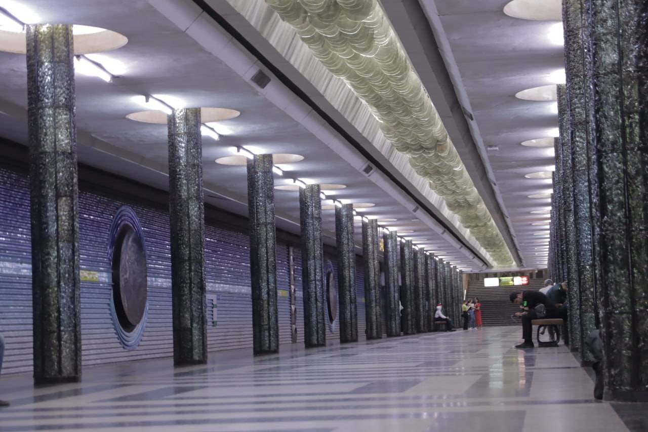 Станция метро «Космонавтов» Ташкентского метрополитена