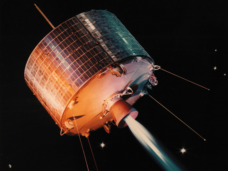 Спутниковая связь. Спутник связи Syncom-1