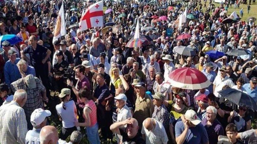 «Альянс патриотов Грузии» проводит мирную акцию