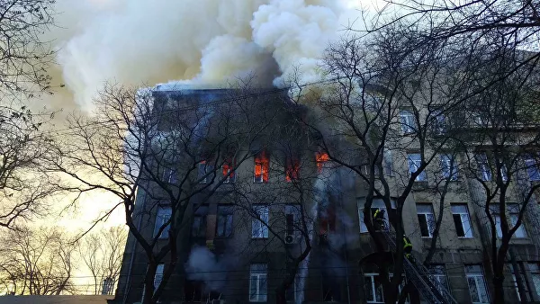 Пожар в Одесском колледже экономики