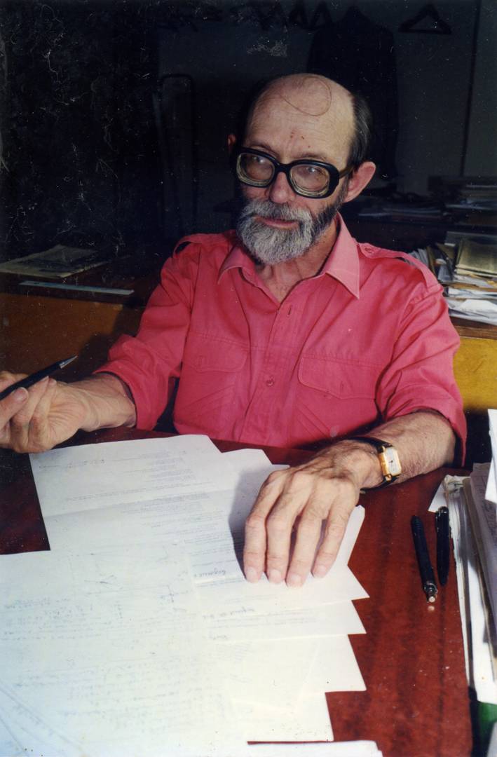 «Игорь Михайлович Поляков за работой в Центре тренажеростроения», 1990-е