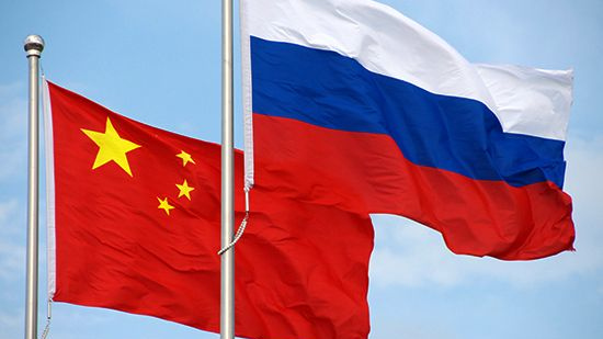 Флаги РФ и Китая