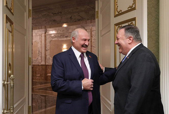 Президент Белоруссии Александр Лукашенко и Государственный секретарь США Майкл Помпео