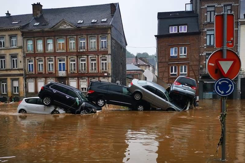Наводнение в городе Вервье, Бельгия 