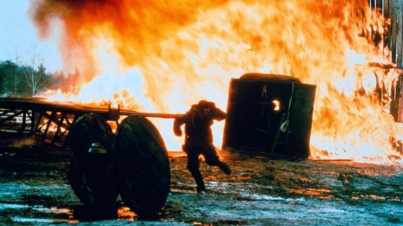 Горящая нефть