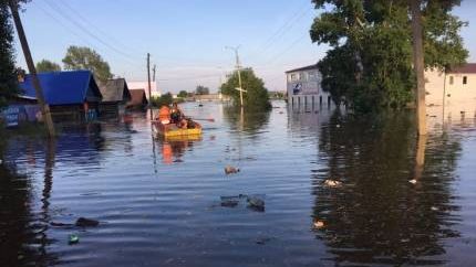 Последствия наводнения в городе Тулун