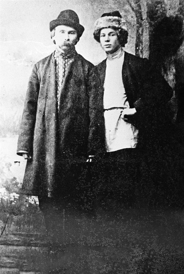 Клюев и Есенин в Петрограде. 1915