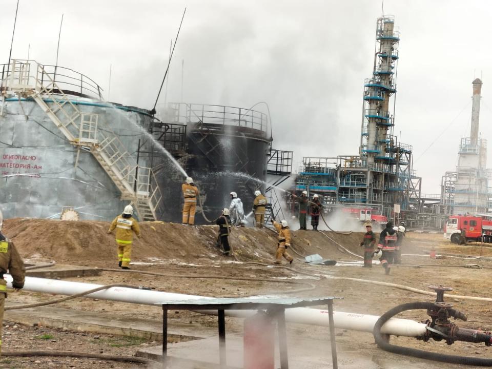 Тушение пожара на территории Таразского филиала ТОО «Амангельдинский газоперерабатывающий завод»