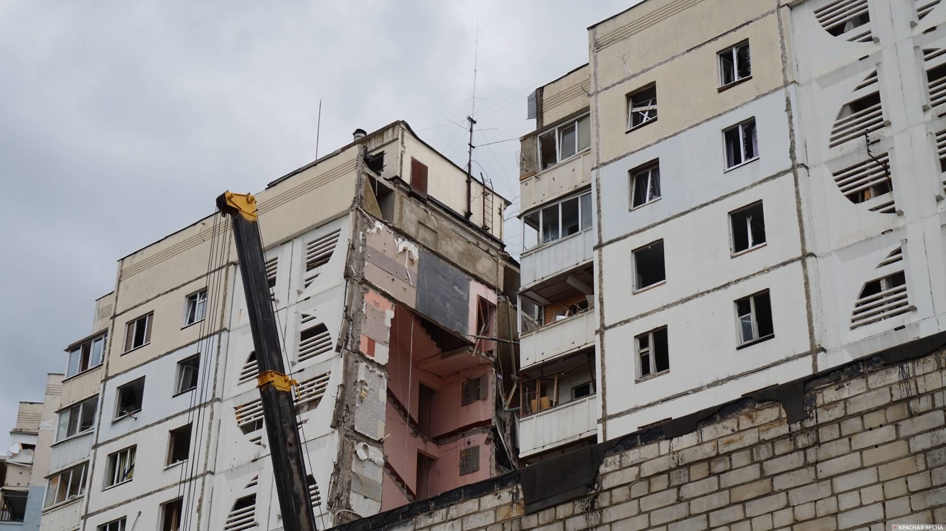Дом в Белгороде, обрушившийся в результате обстрелов ВСУ