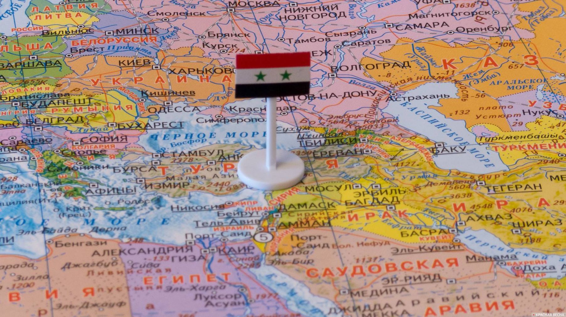 Сирия с флагом на карте мира
