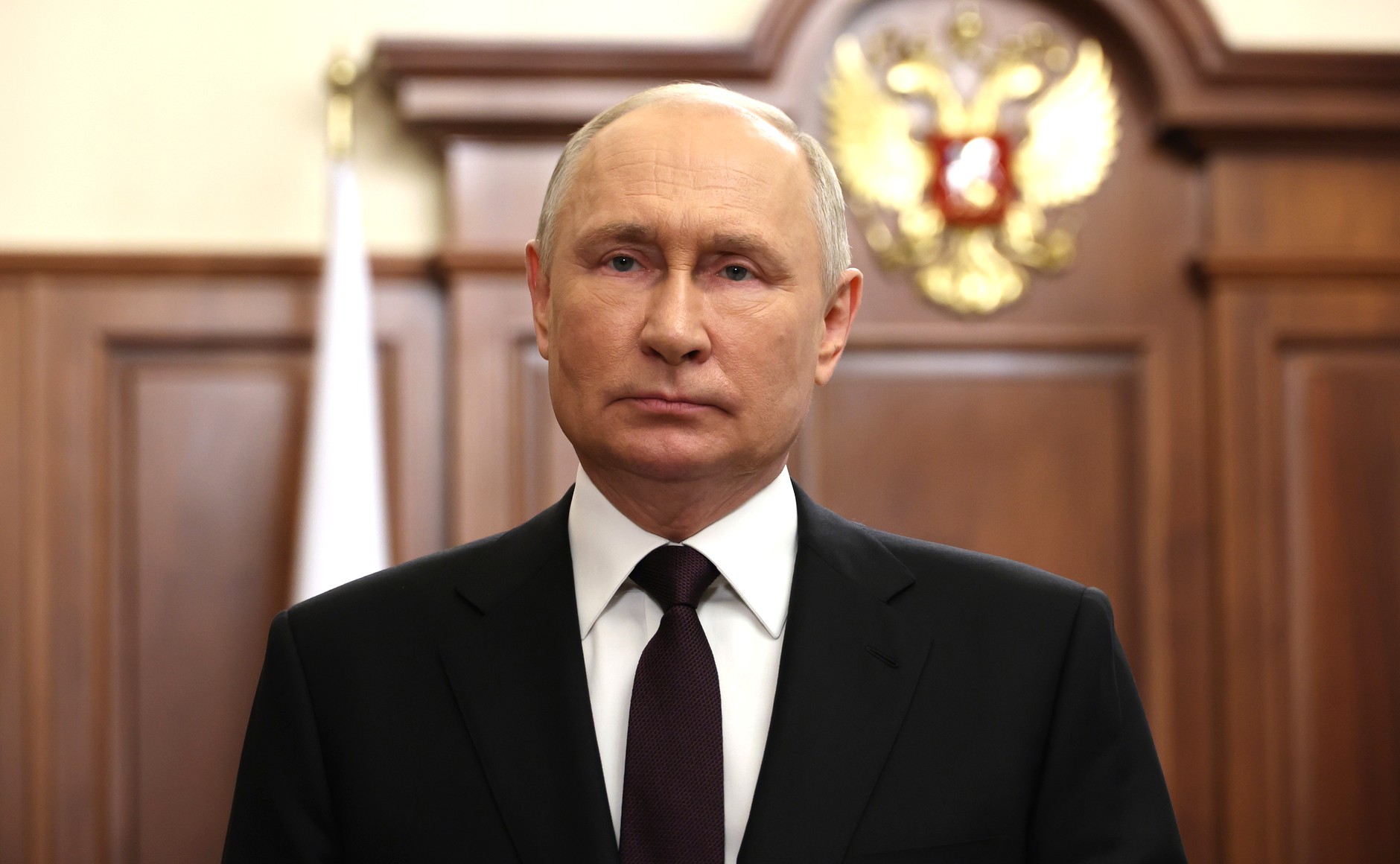 Владимир Путин. Поздравление с Днём государственного флага России.