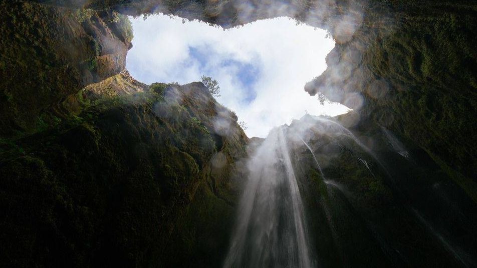 пещера, яма, водопад