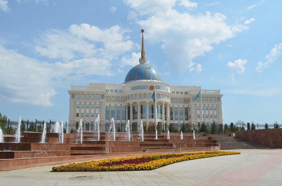 Казахстан. Дворец президента рк