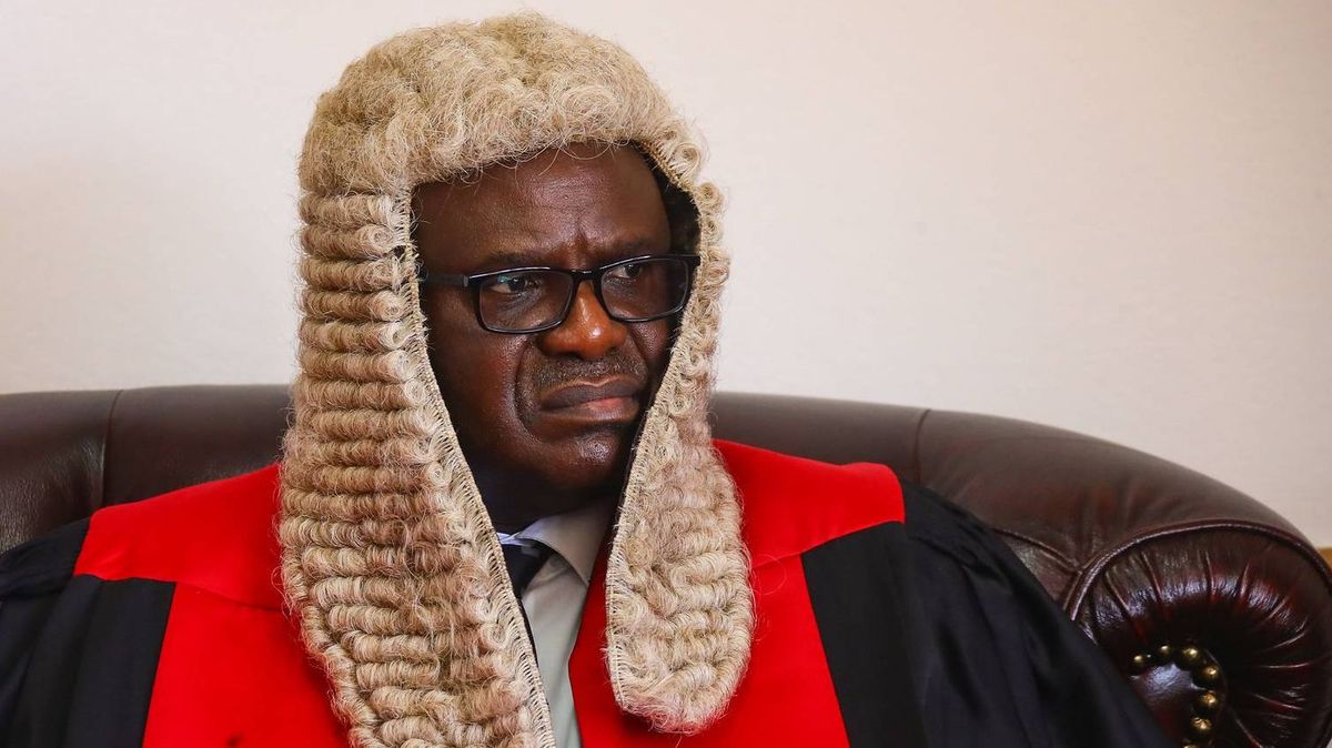 Африканский судья