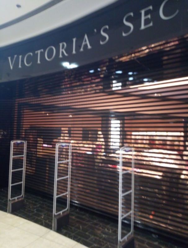  Victoria's Secret приостановила работу магазинов в России из-за санкций. Москва