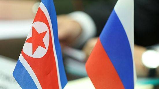 Флаги Северной Кореи и России