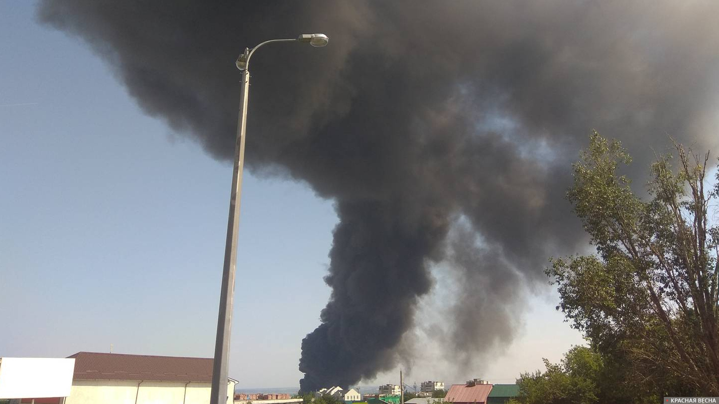 Пожар на складе в Самаре