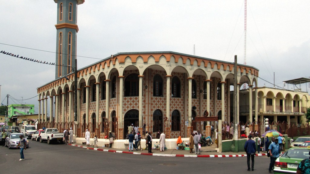 Отель Mosquée du CHU. Центр города Либревиль. Габон