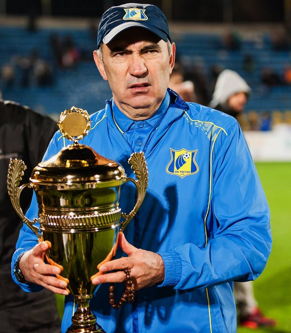 Футбольный тренер Курбан Бердыев