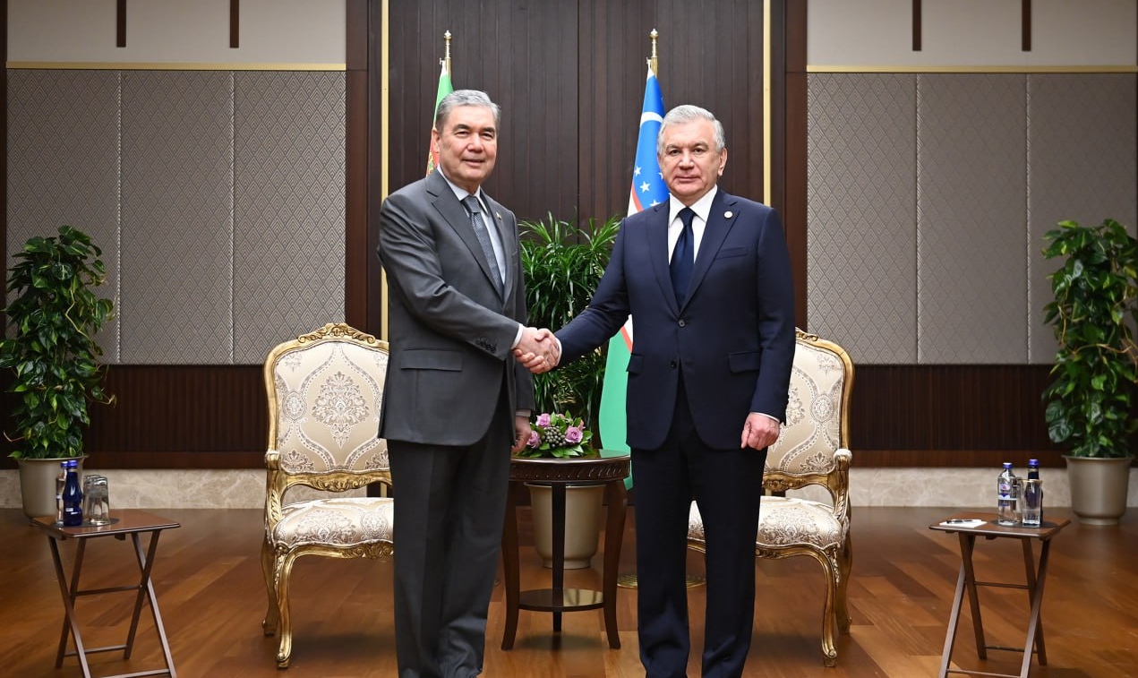Переговоры президента Узбекистана Шавката Мирзиёева с главой парламента Туркмении Гурбангулы Бердымухамедовым