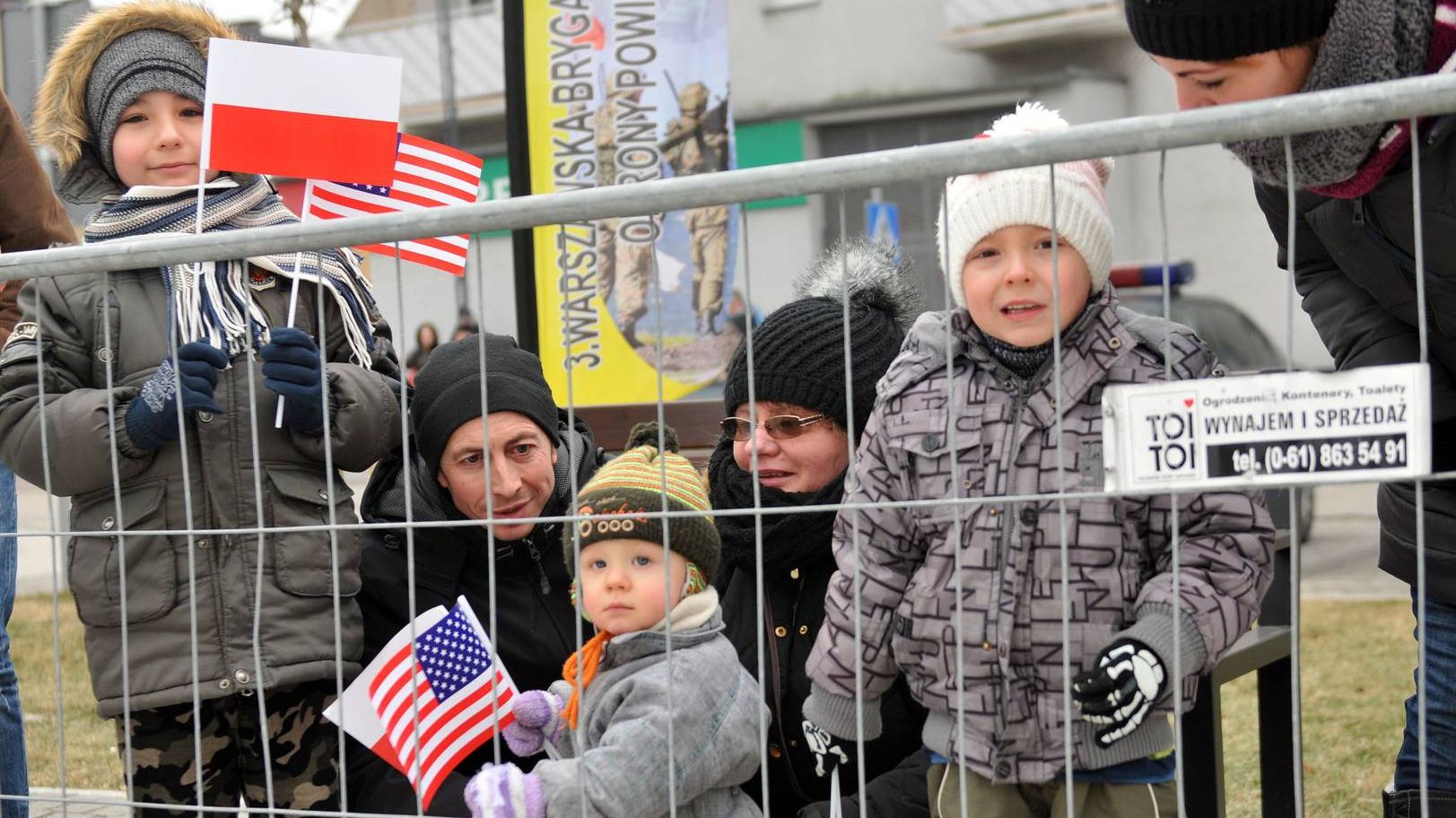 Поляки встречают американских солдат