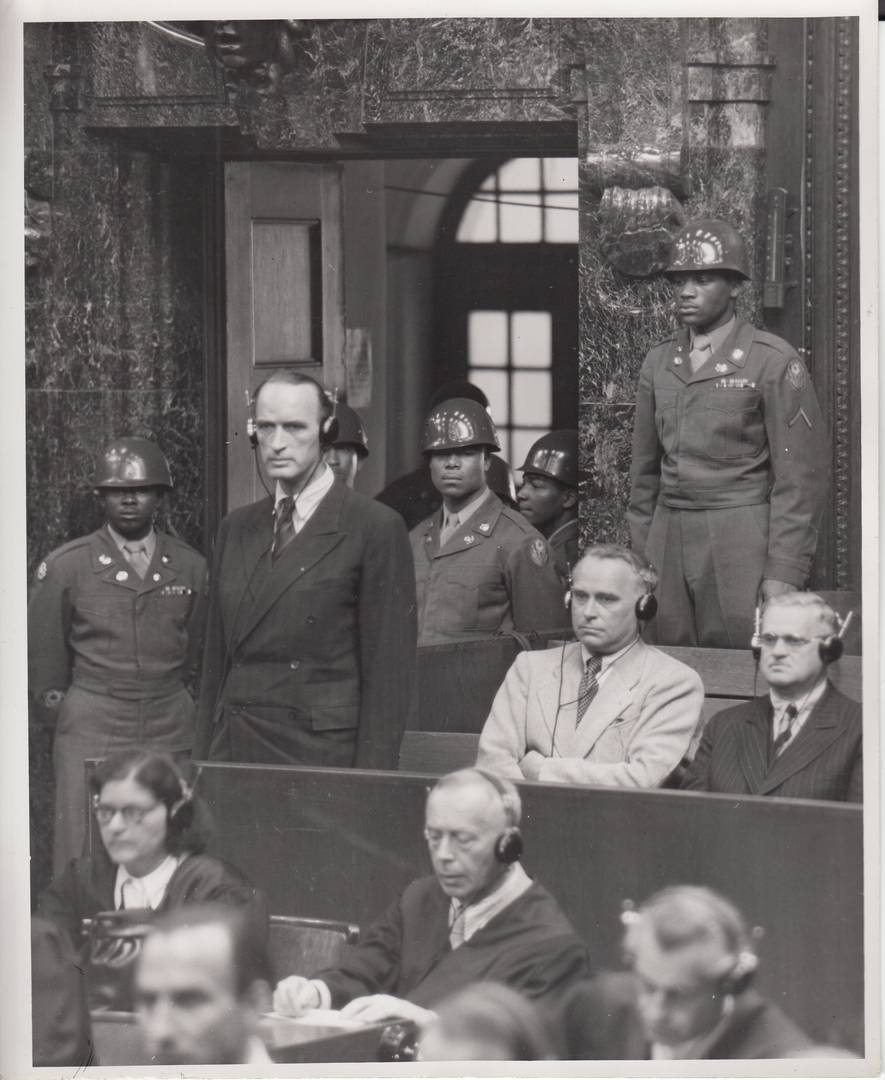 Альфрид Крупп во время вынесения приговора на процессе Круппа 1947-1948 года (один из Нюрнбергских процессов)