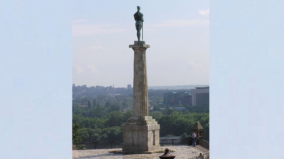 Памятник русским воинам, защищавших Салоникский фронт и участвовавших в обороне Белграда. Сербия 