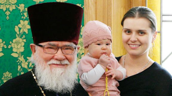 Отец Матфей Стаднюк с прихожанами, 2008 год