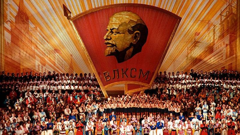 Концерт мастеров искусств, посвященный 60-летию ВЛКСМ
