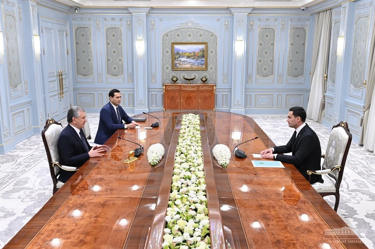 Президент Узбекистана Шавкат Мирзиёев, зам-премьер-министра Узбекистана Сардор Умурзаков, зампредседателя правительства Туркмении Сердар Бердымухамедов