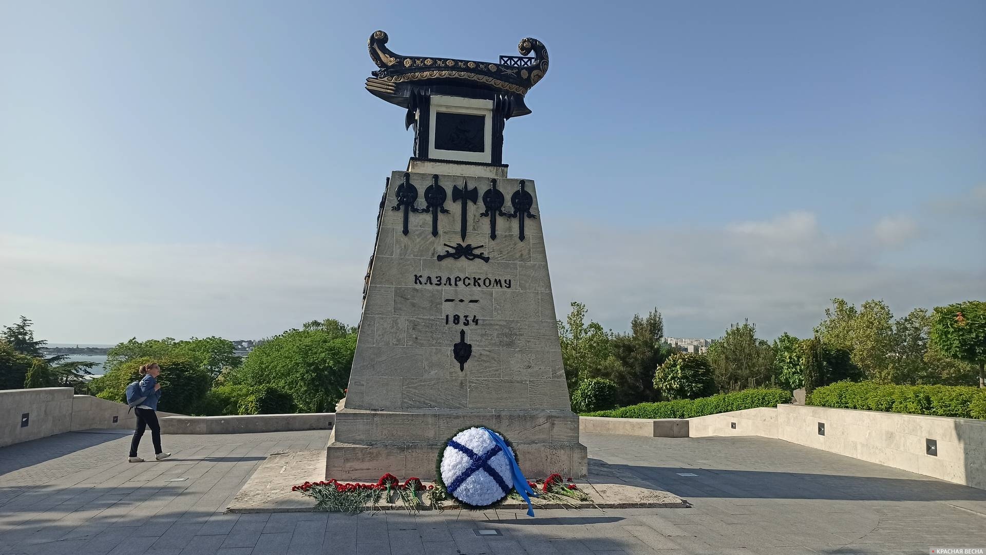 Памятник Казарскому. Севастополь