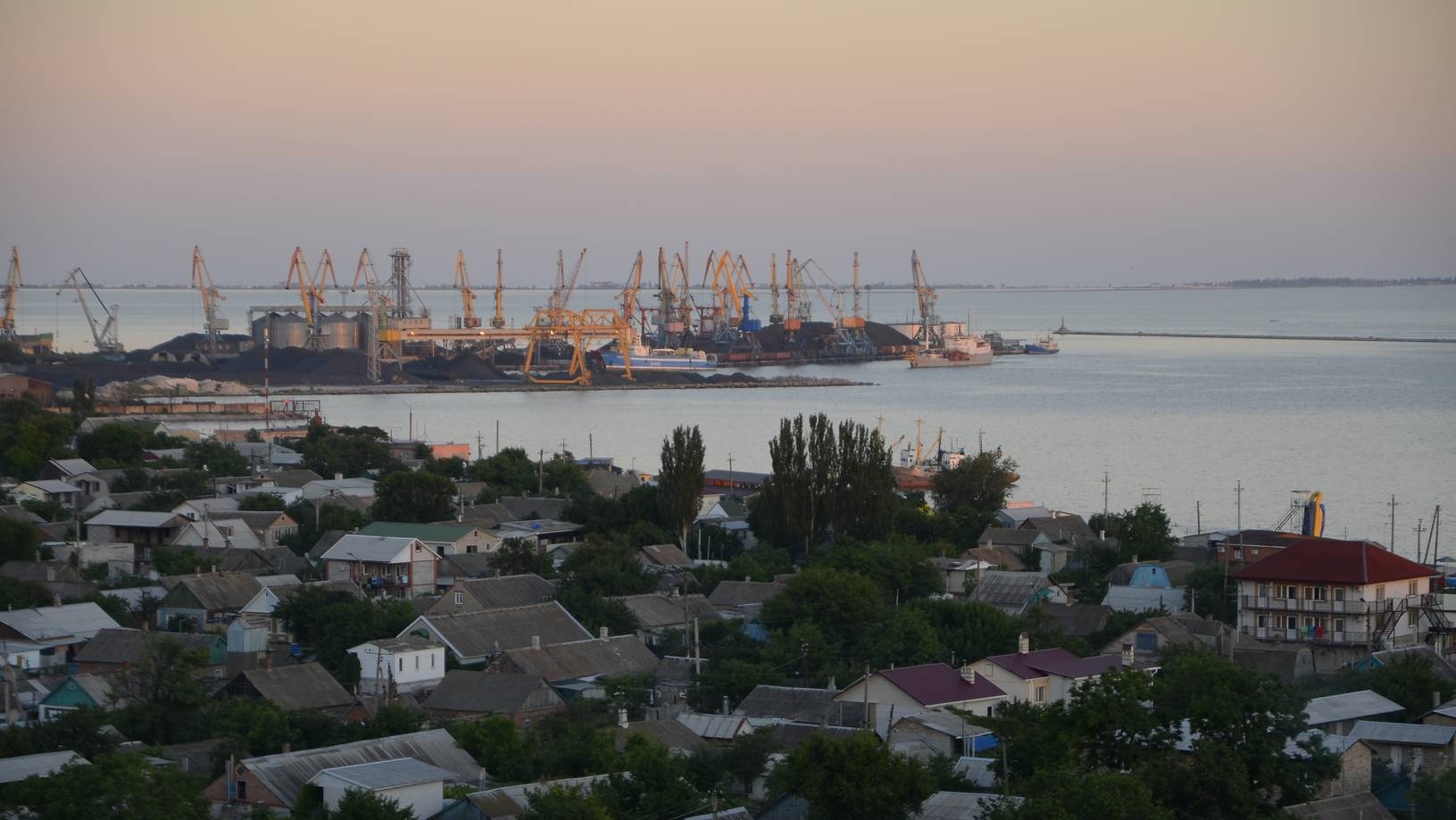 Порт Бердянска в 2012 году