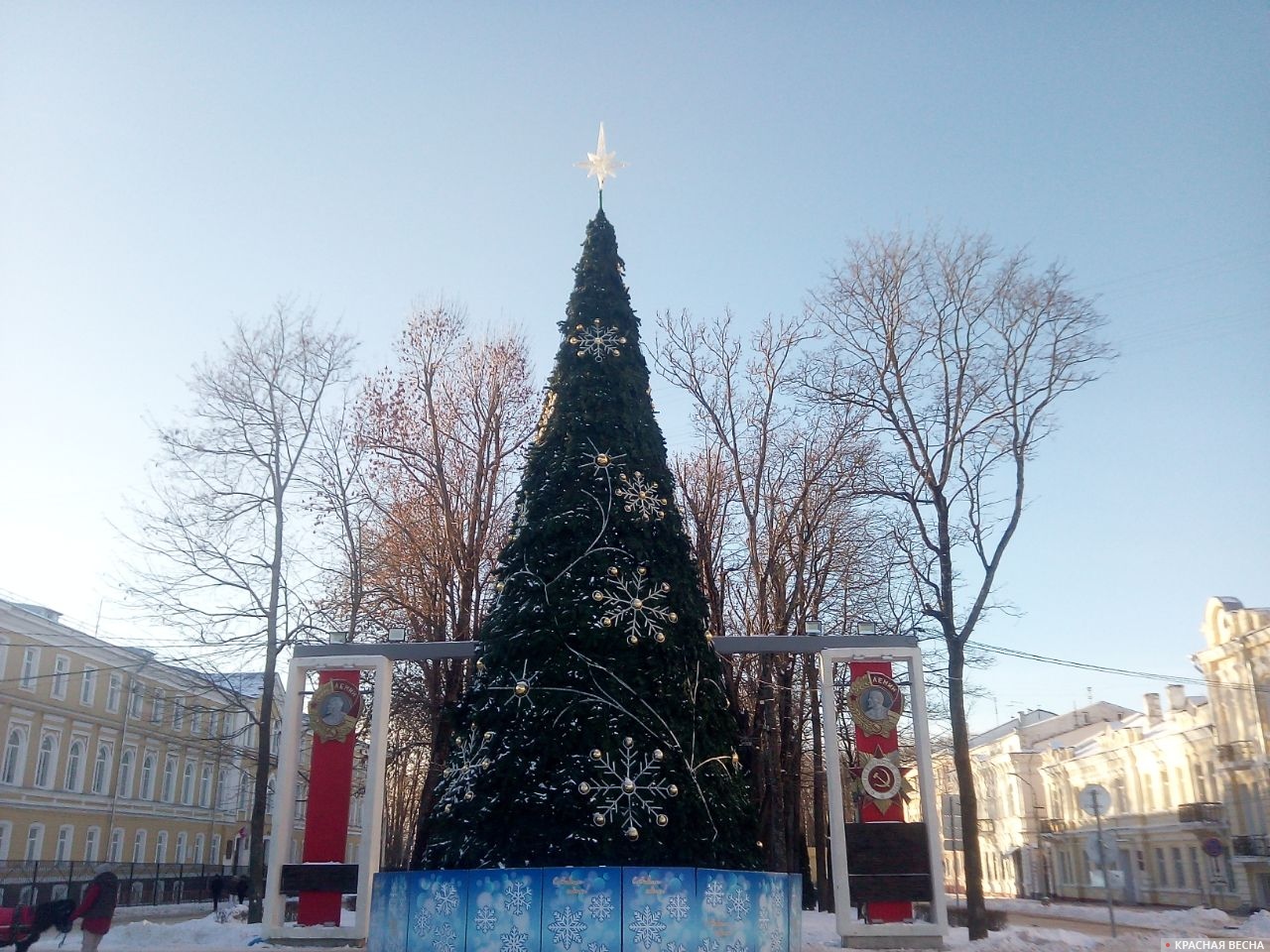 Главная елка Смоленска. Площадь Ленина