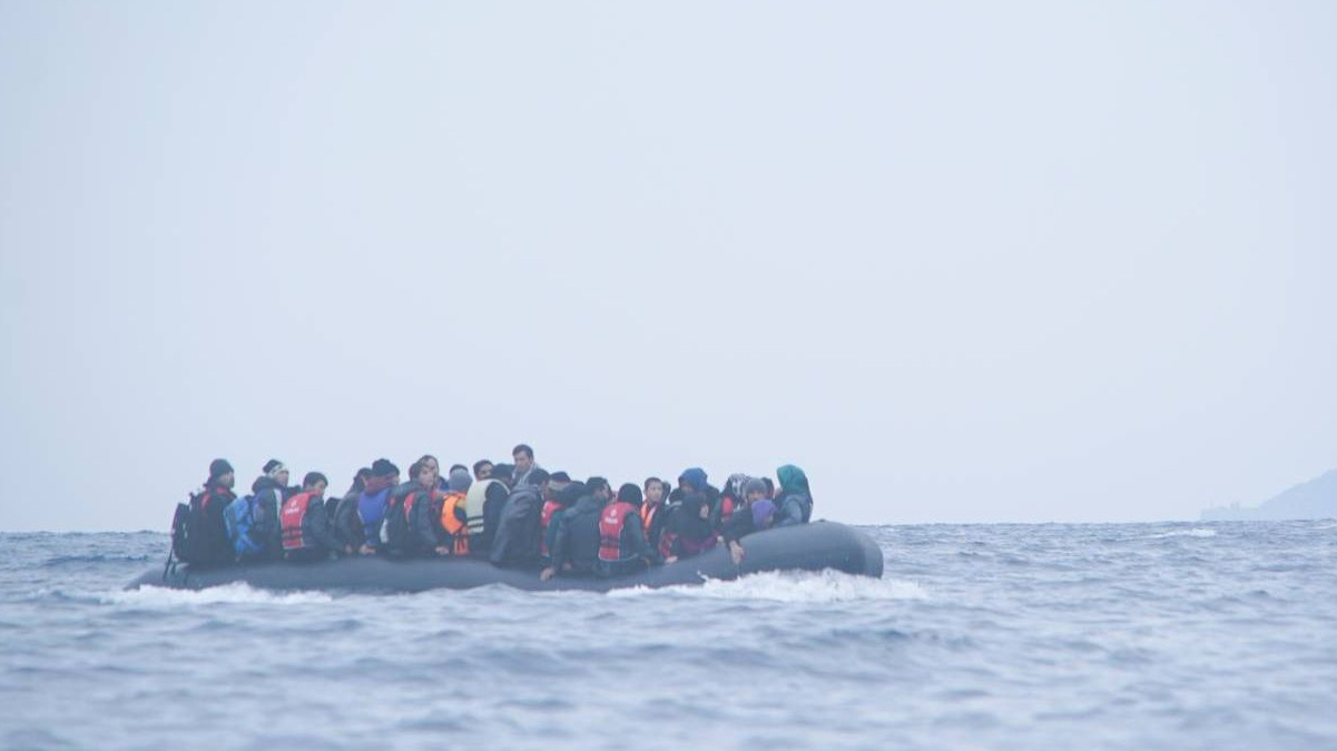 Мигранты в море