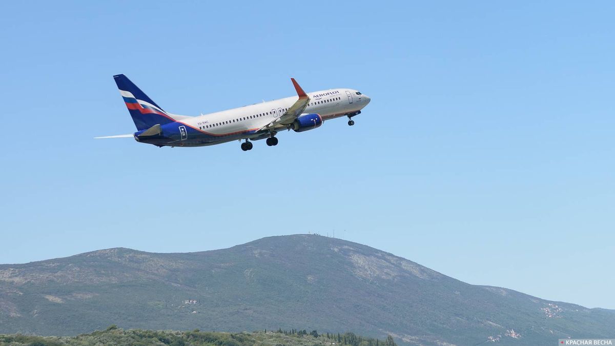 Взлет Boeing 737